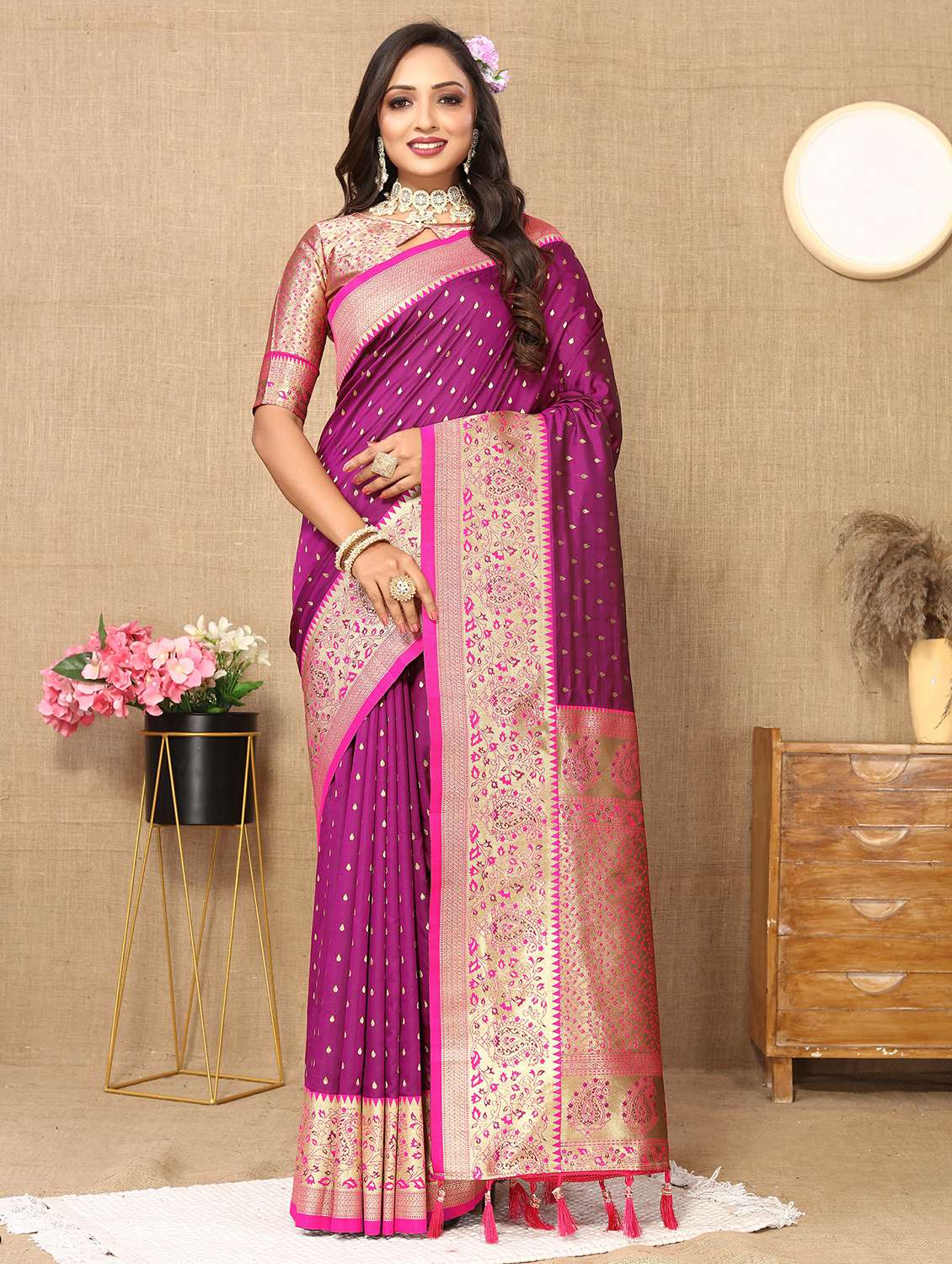 women self design banarasi saree with blouse - 22022412 -  Standard Image - 1