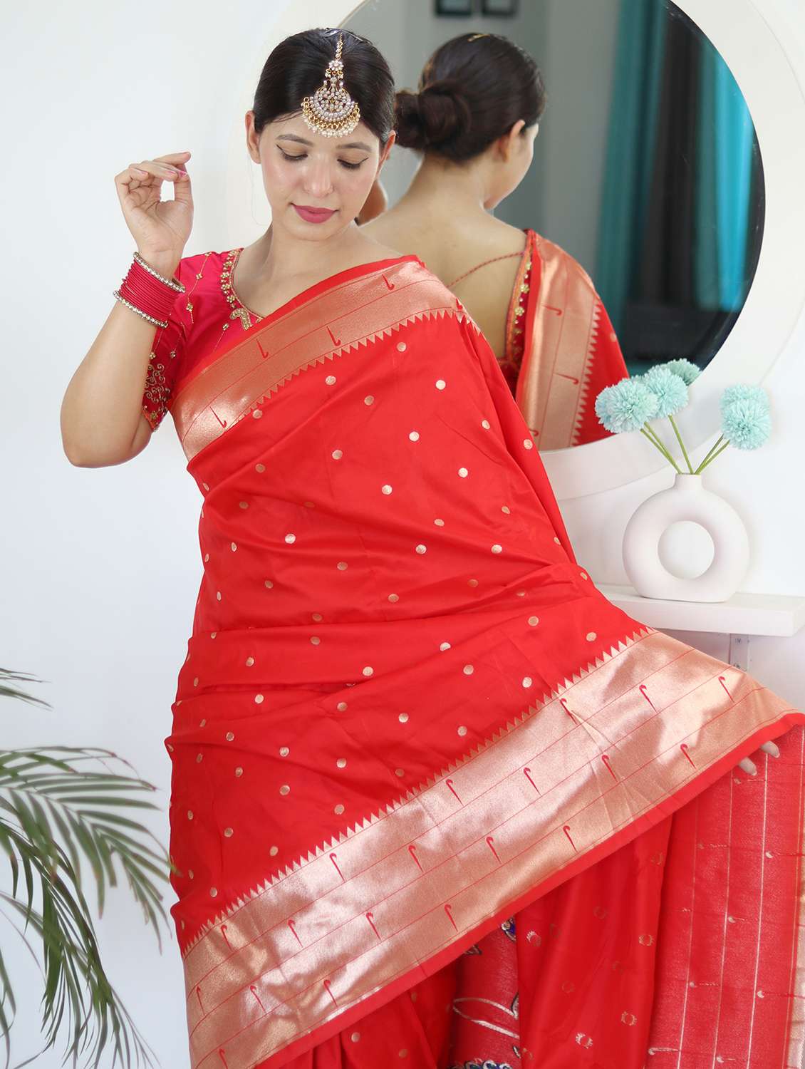 women self design paithani saree with blouse - 22022417 - Standard Image - 4