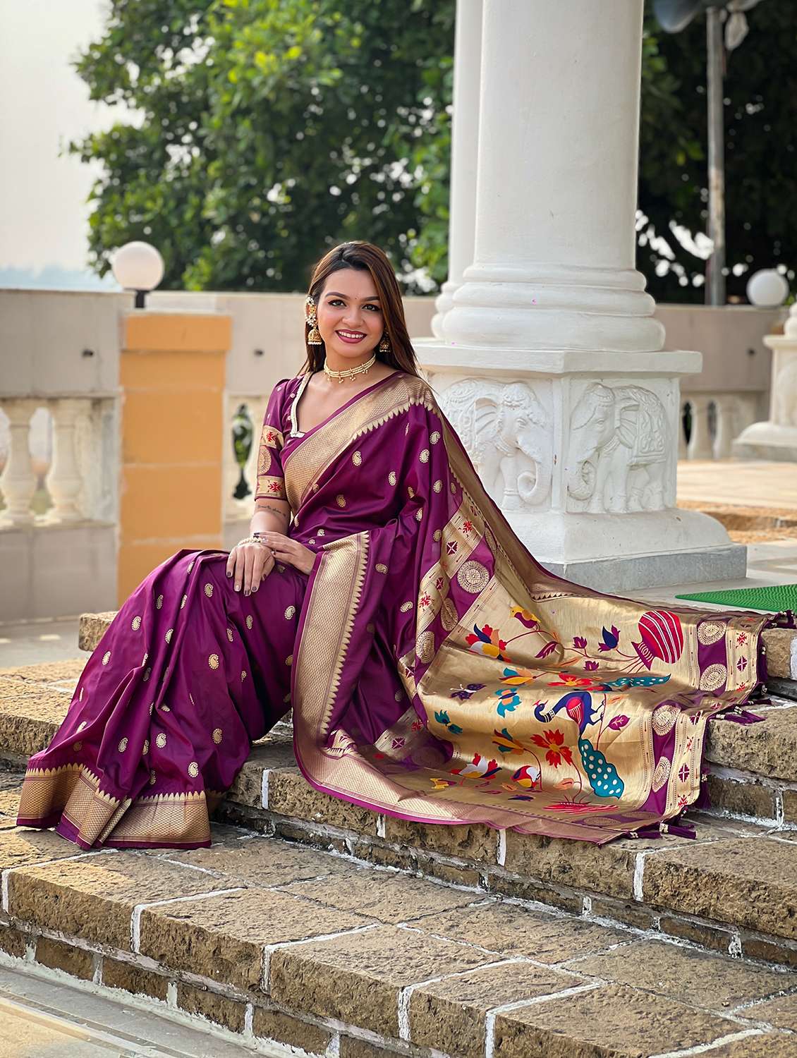 women self design paithani saree with blouse - 22022427 -  Standard Image - 4