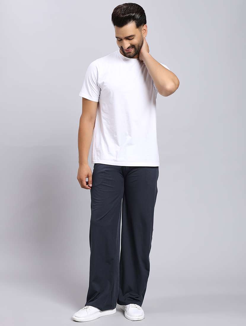 men solid mid rise loose fit chinos  - 22022469 -  Standard Image - 4