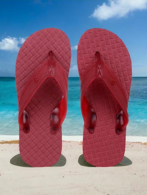 men maroon toe separator slipper - 22022837 -  Standard Image - 0