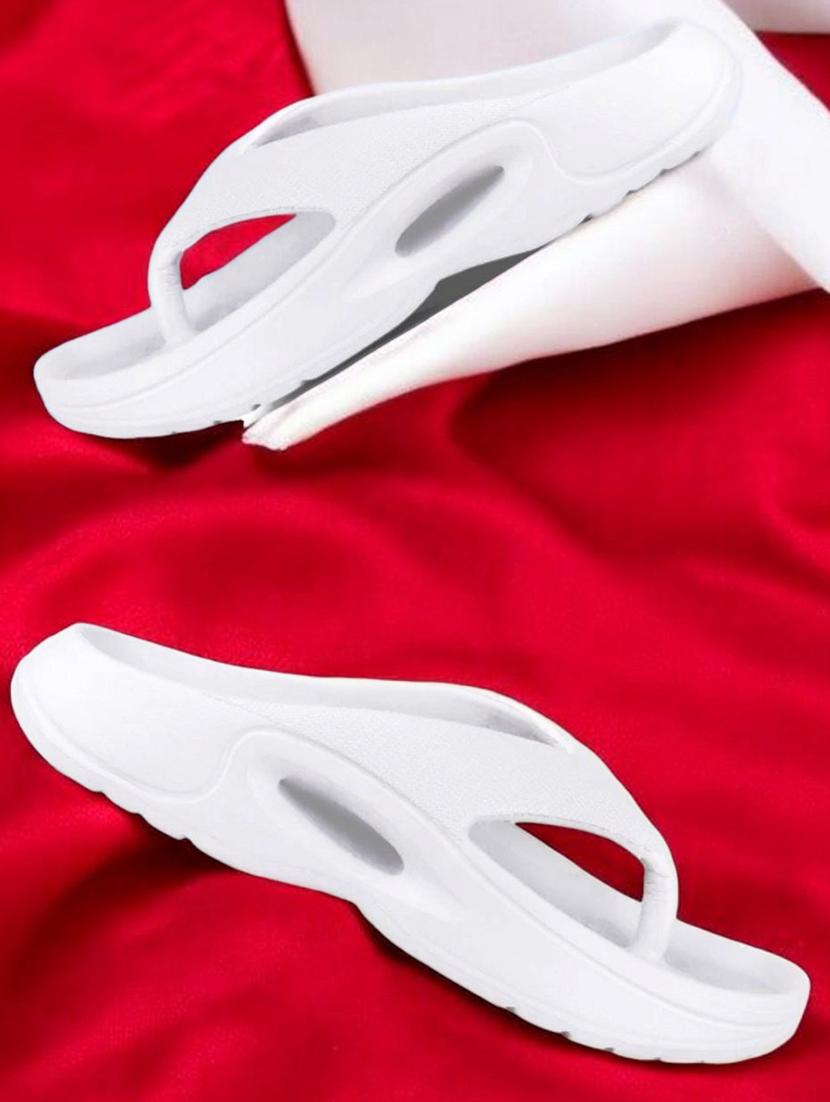 men white slip on flip flop - 22023444 -  Standard Image - 1