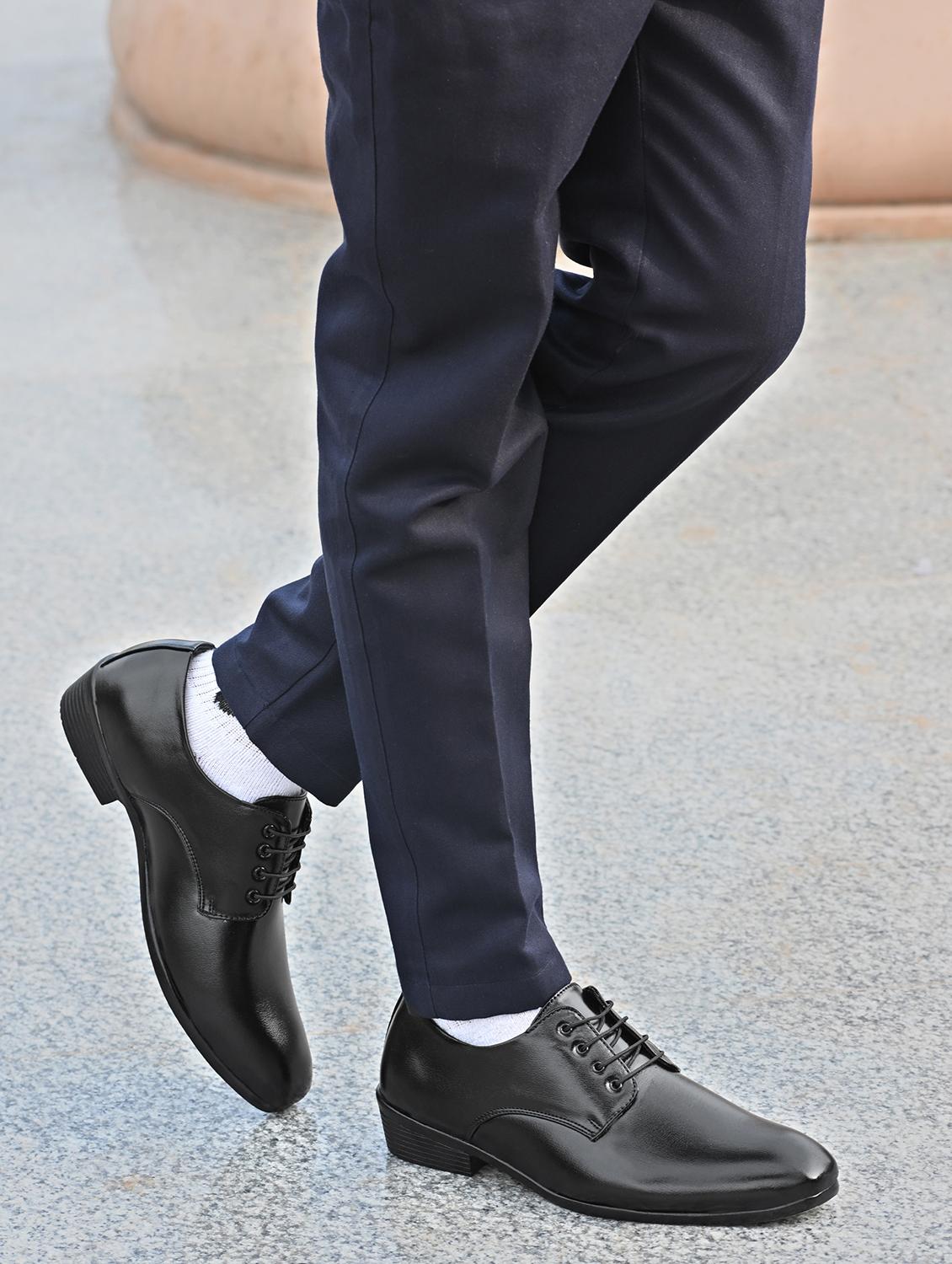 men solid black lace-up derby - 22024665 -  Standard Image - 1