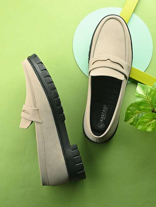 men solid cream slip on loafer - 22024668 -  Standard Image - 0