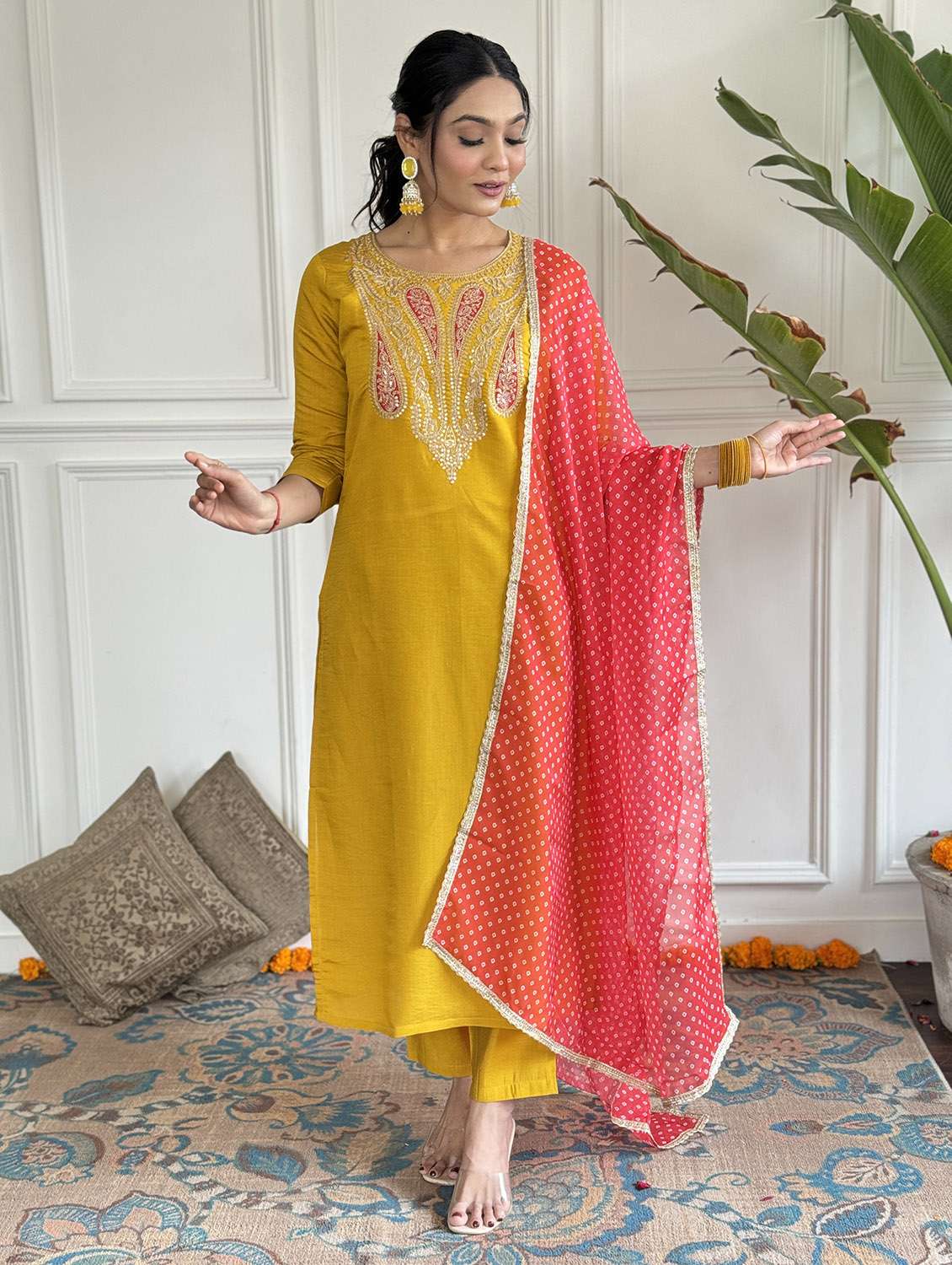 women embroidered three quarter sleeve kurta pant with dupatta set