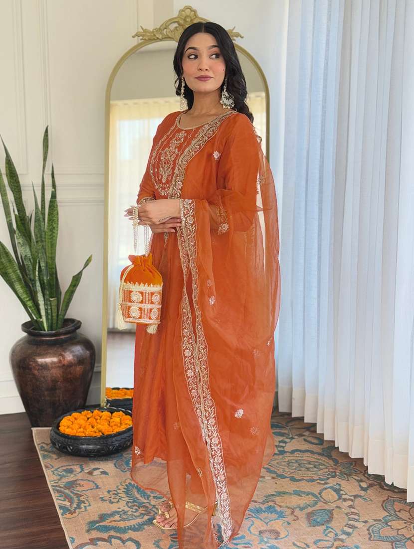 women embroidered three quarter sleeve kurta pant with dupatta set - 22024875 - Standard Image - 1