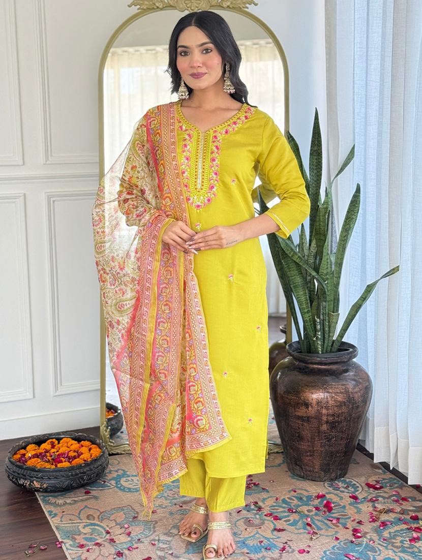 women embroidered three quarter sleeve kurta pant with dupatta set - 22024888 - Standard Image - 1