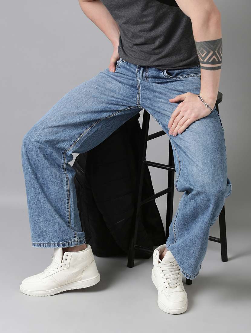 men washed mid rise straight fit jeans