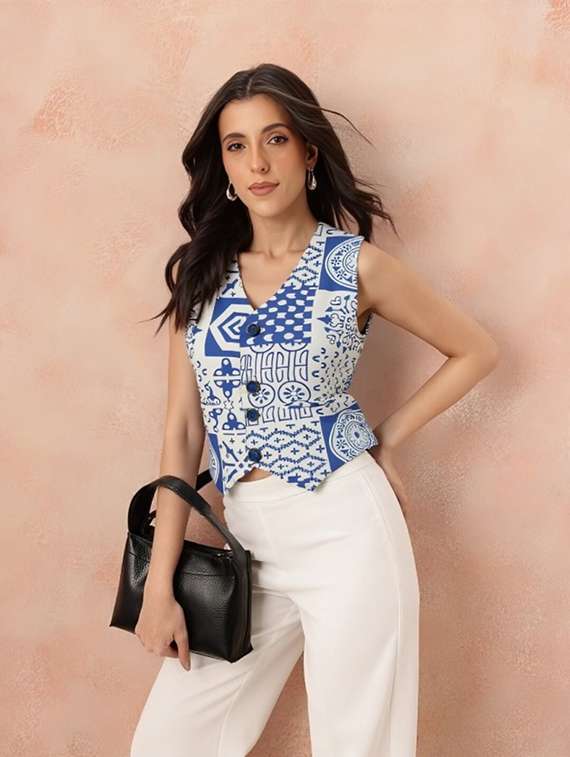 women printed sleeveless vest top - 22026176 - Standard Image - 1