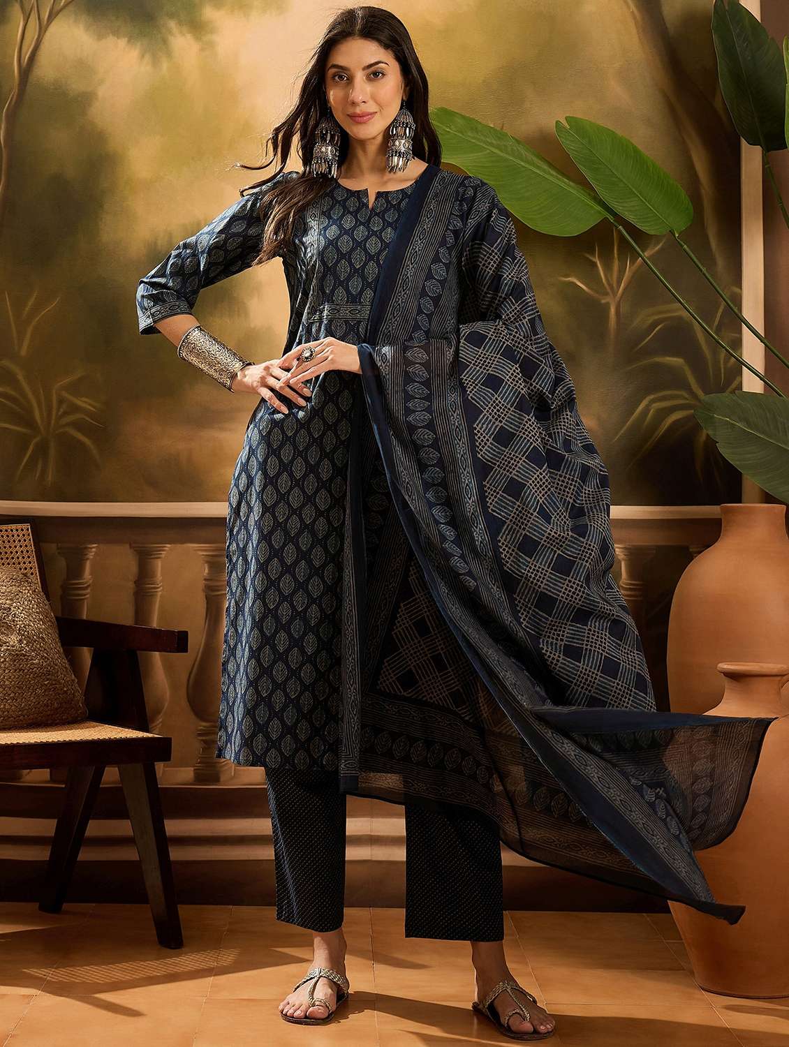 women printed three quarter sleeve kurta pant with dupatta set
