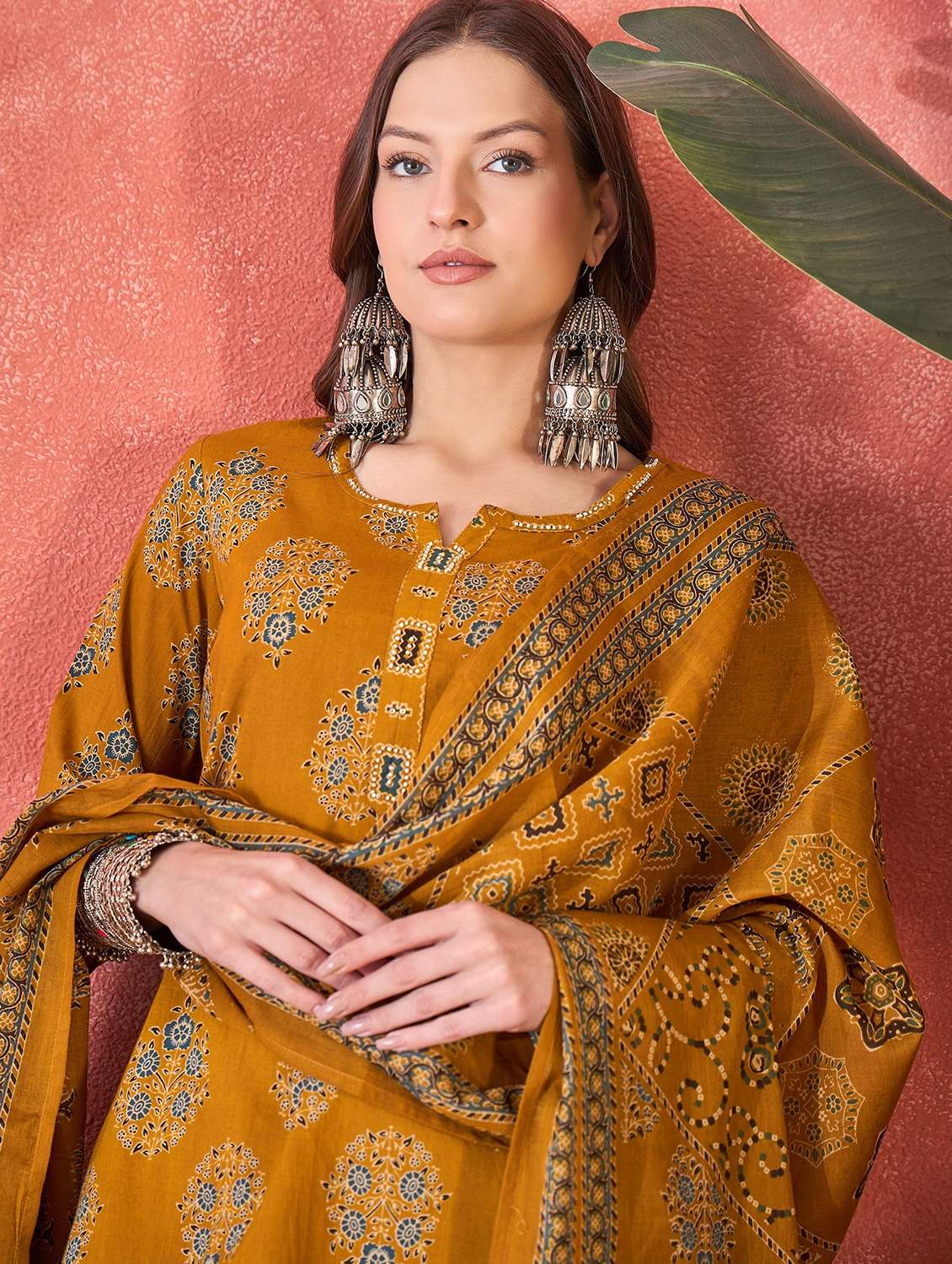 women floral printed three quarter sleeve kurta pant with dupatta set - 22026274 - Standard Image - 4