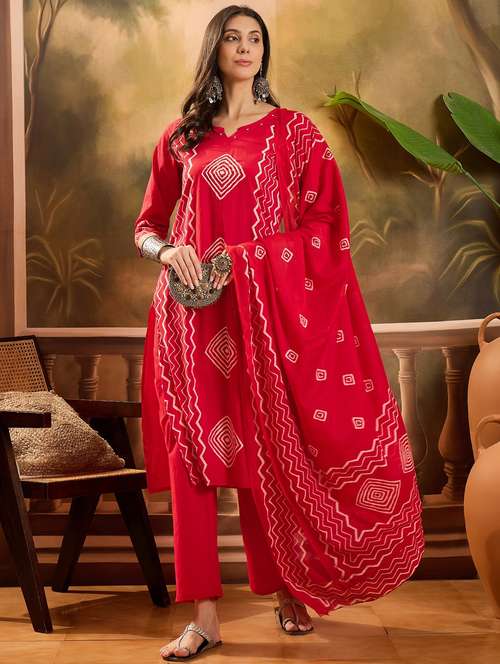 women printed three quarter sleeve kurta pant with dupatta set - 22026285 - Standard Image - 0