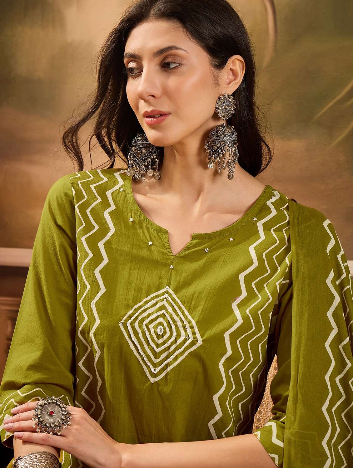 women printed three quarter sleeve kurta pant with dupatta set - 22026286 - Standard Image - 4