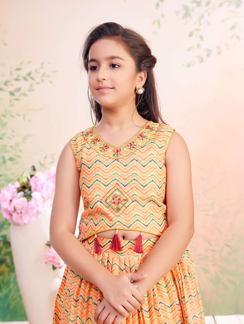 girls printed lehenga choli with dupatta - 22026403 - Standard Image - 4