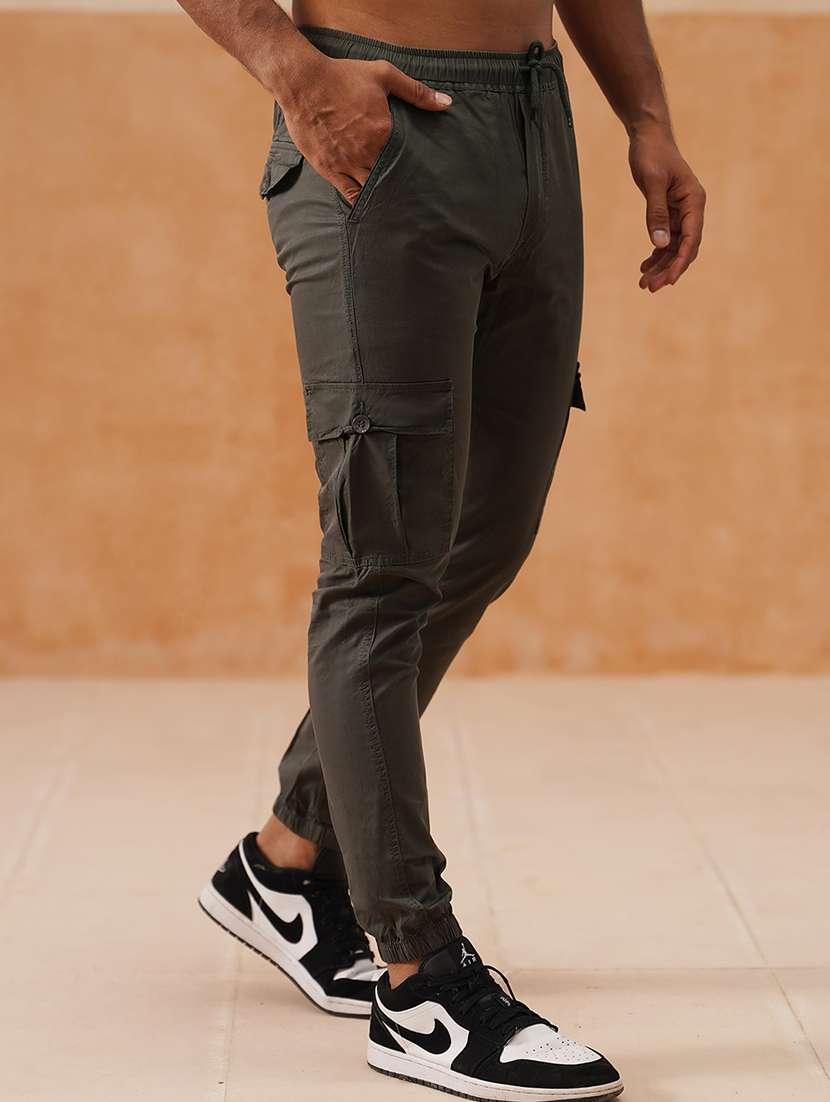 men solid mid rise regular fit cargo - 22026563 -  Standard Image - 1