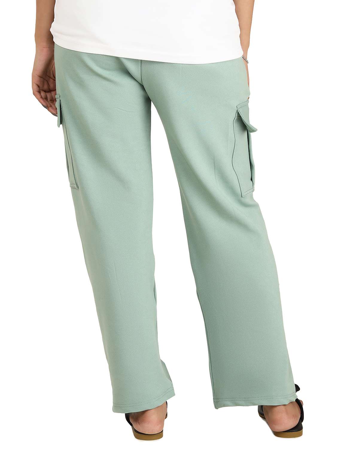 women solid mid rise relaxed fit cargo - 22027037 -  Standard Image - 4