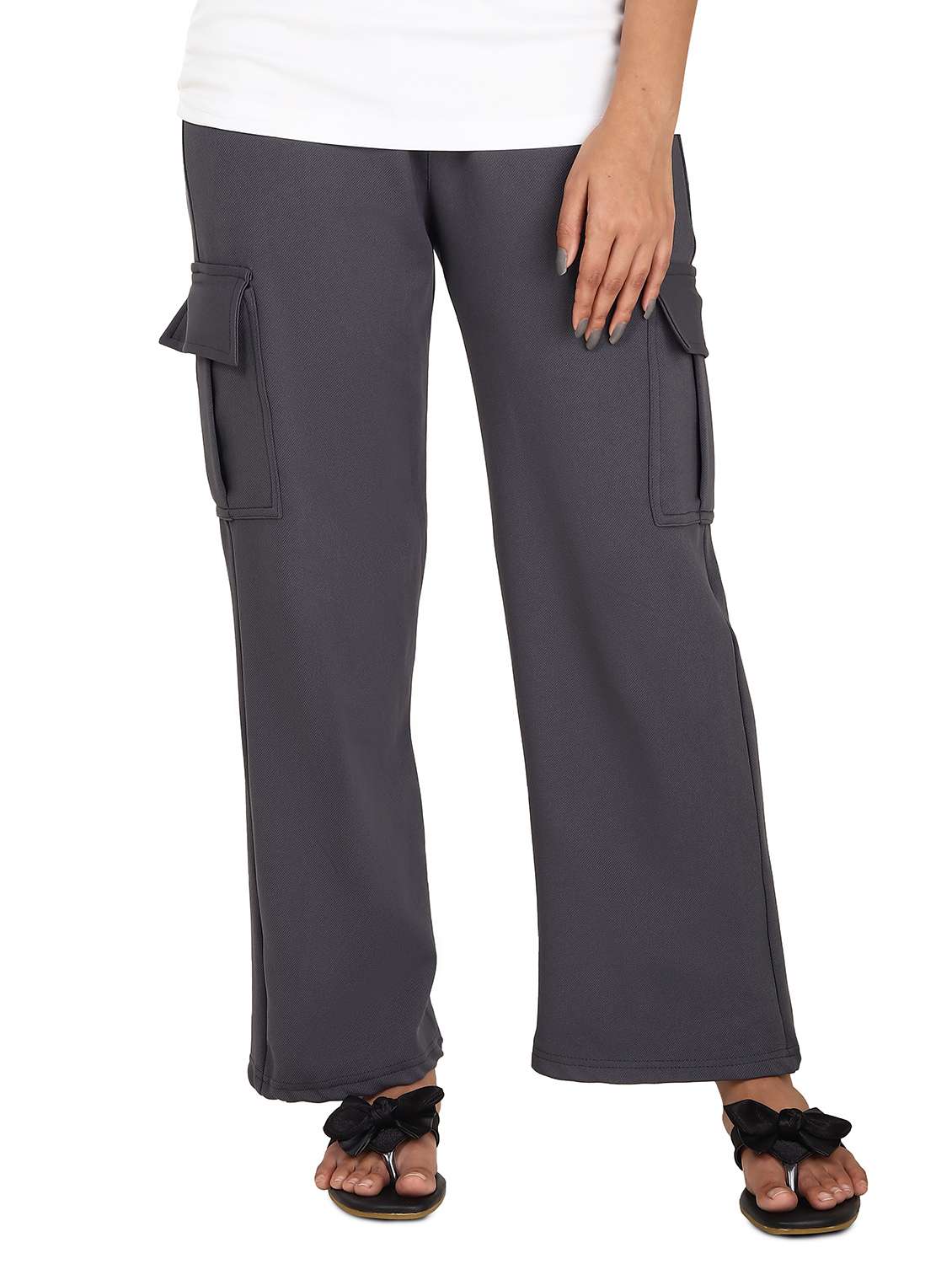 women solid mid rise relaxed fit cargo