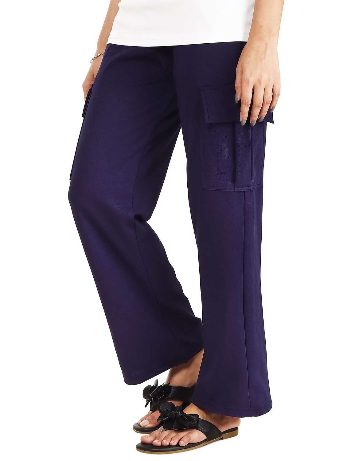 women solid mid rise relaxed fit cargo - 22027041 -  Standard Image - 1