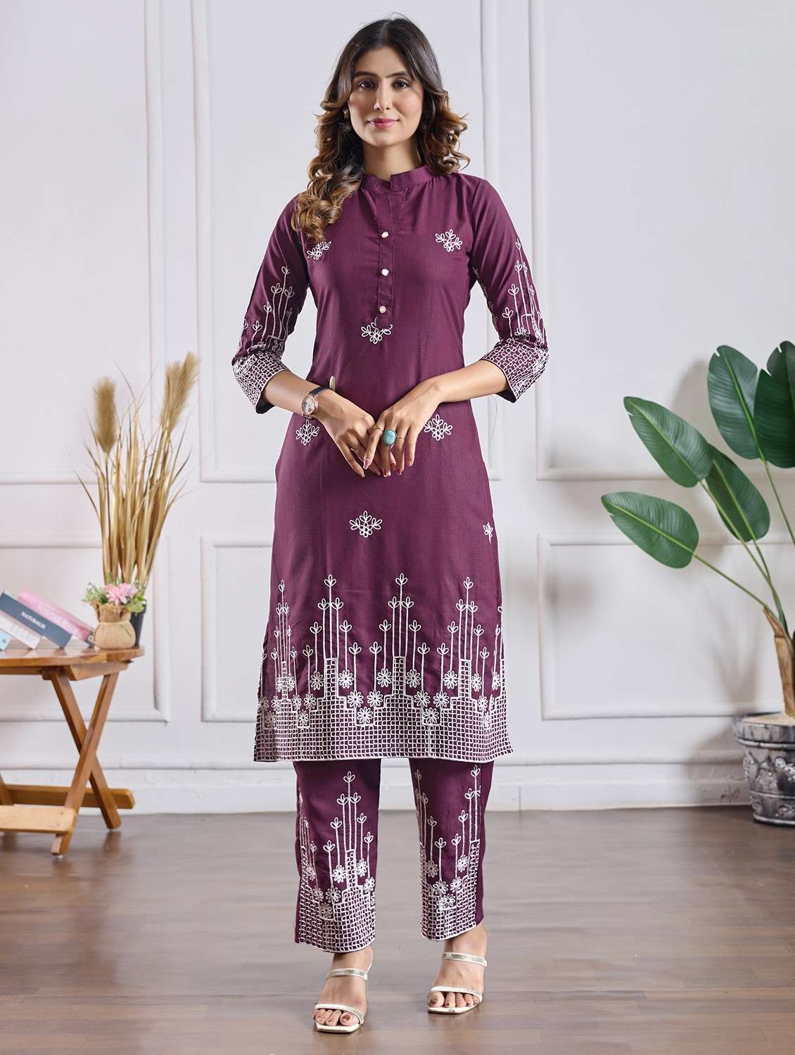 women embroidered three quarter sleeve kurta pant set