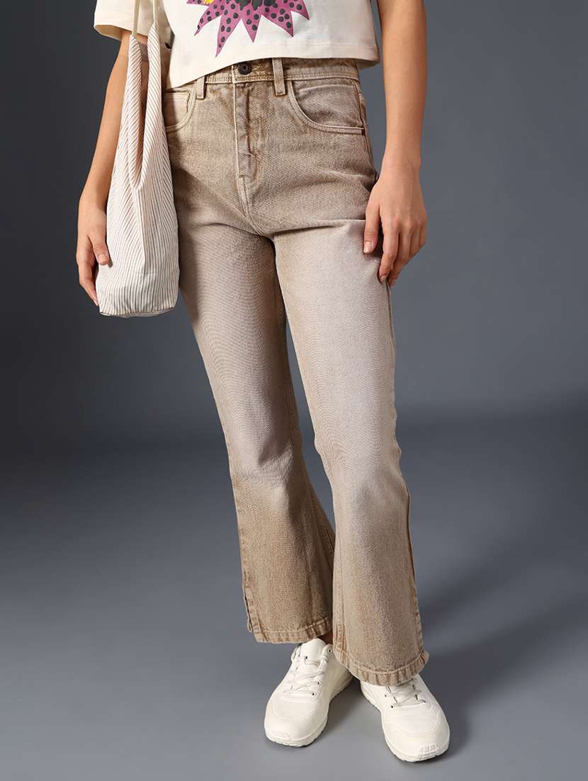 women solid mid rise bootcut jean