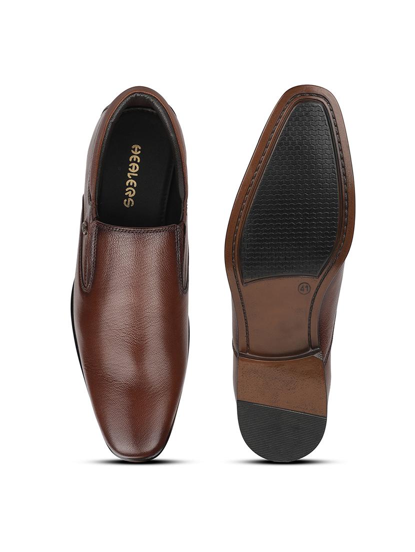 men solid slip on formal shoes - 22029101 - Standard Image - 4