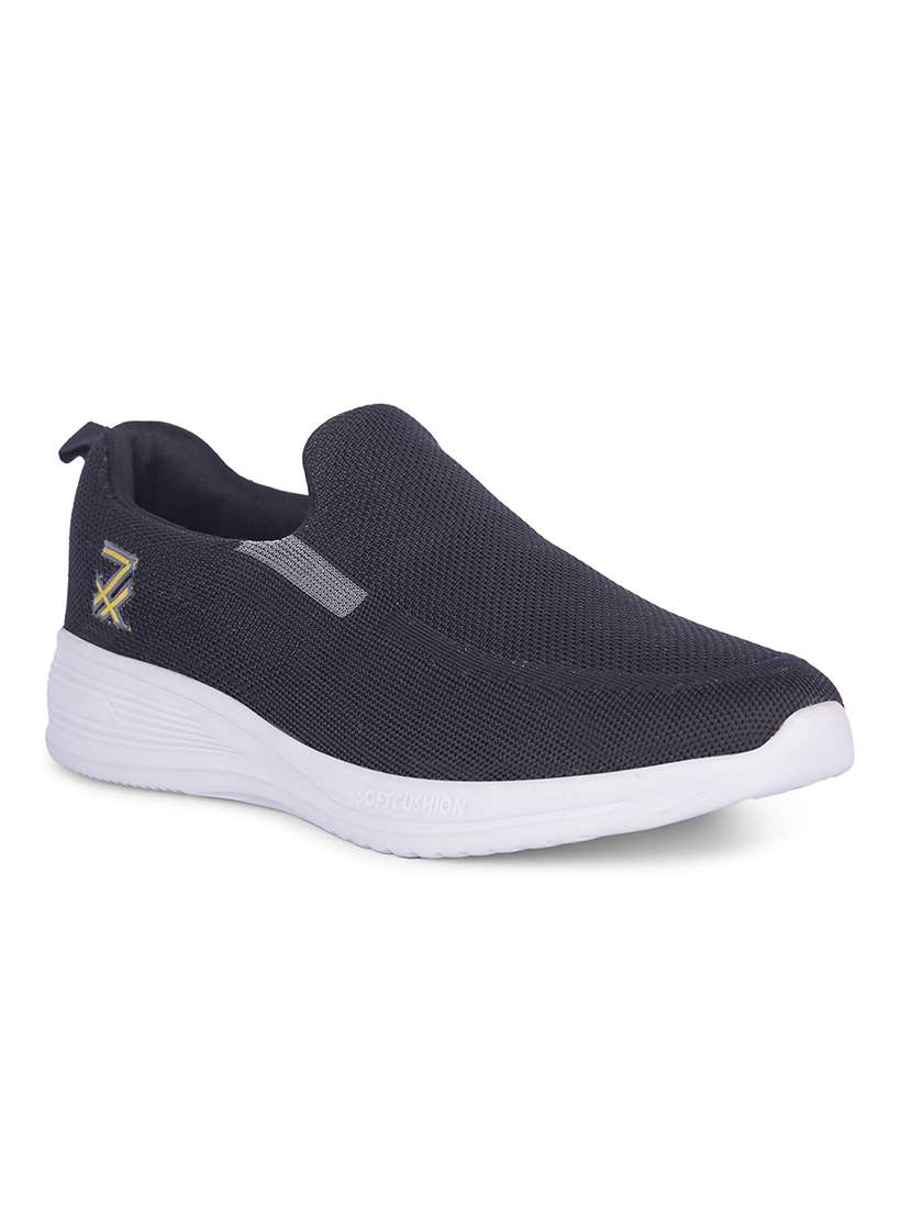 men black slip on sport shoe - 22029117 -  Standard Image - 4