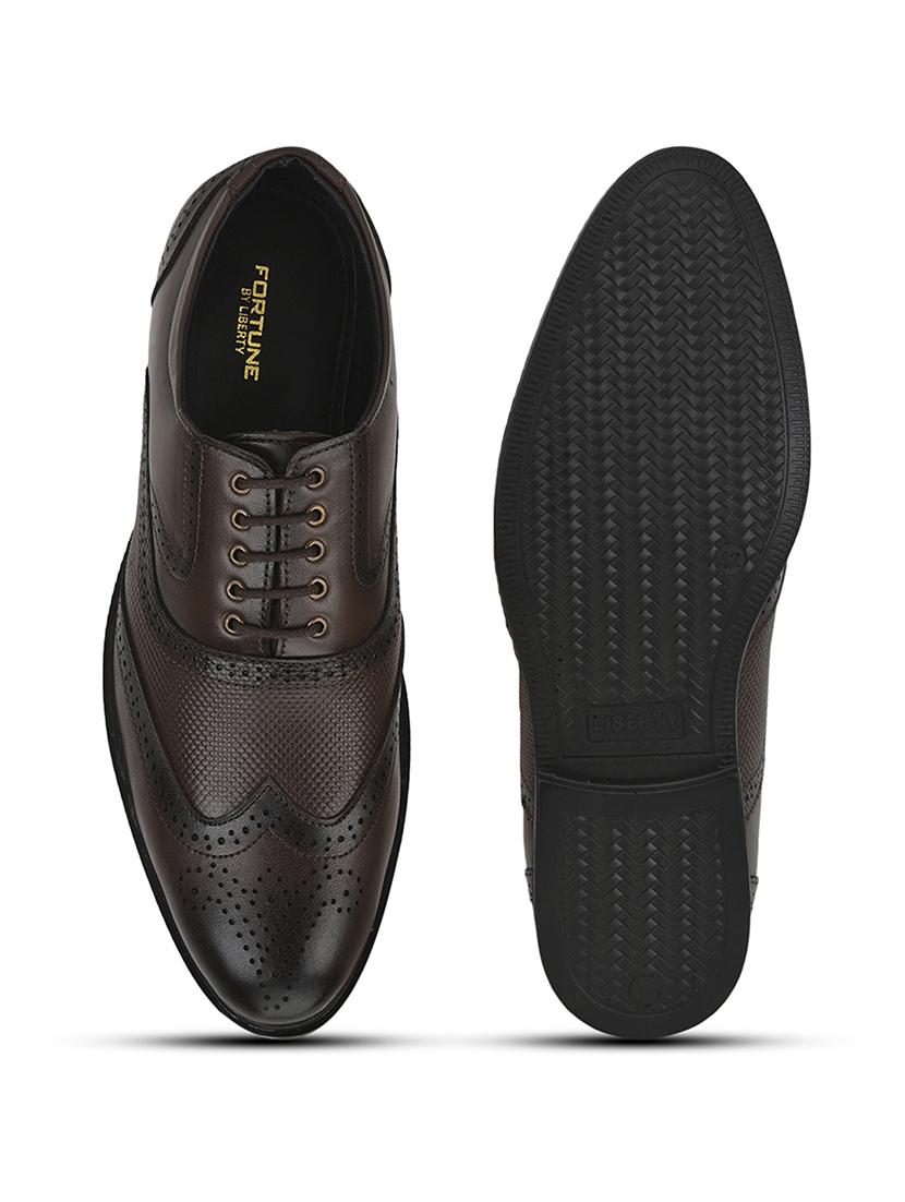men brown lace-up brouge - 22029222 - Standard Image - 4