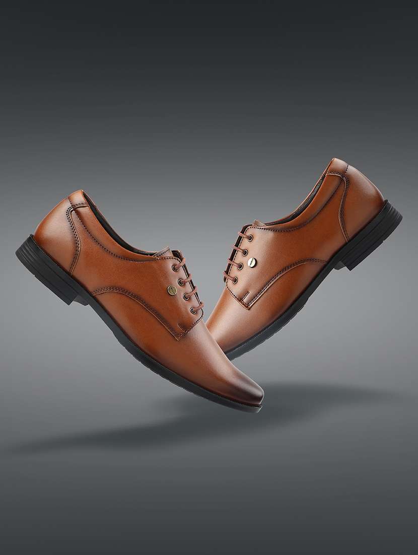 men tan lace-up derby