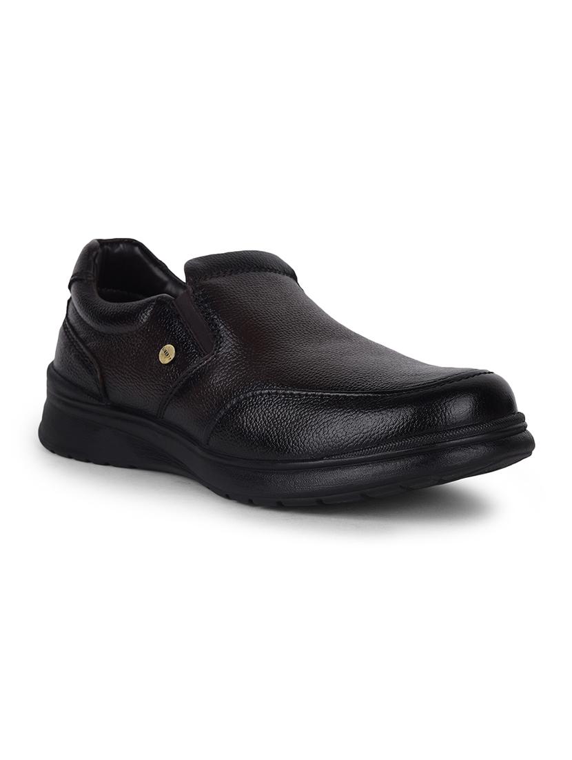 men solid slip on formal shoes - 22029255 - Standard Image - 1