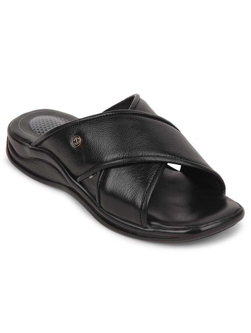 men solid slip on sandal - 22029258 - Zoom Image - 0