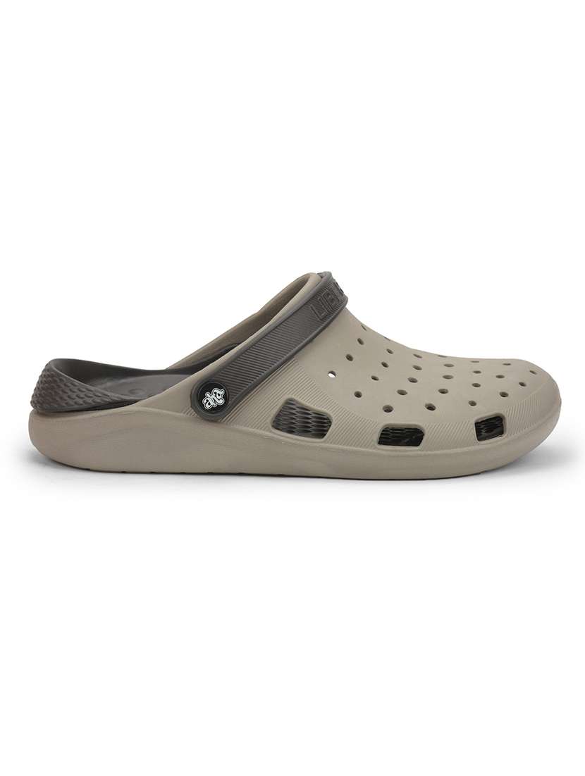 men solid slip on clogs - 22029356 -  Standard Image - 1