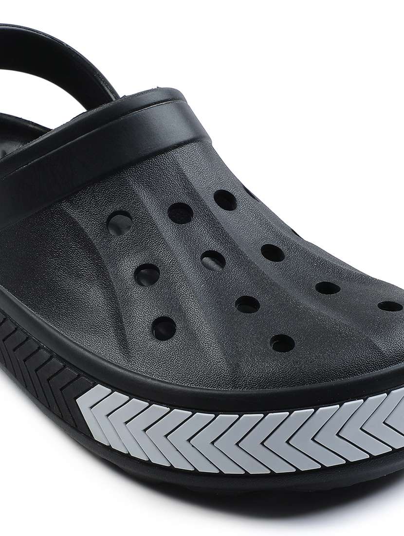 men solid slip on clogs - 22029366 -  Standard Image - 4