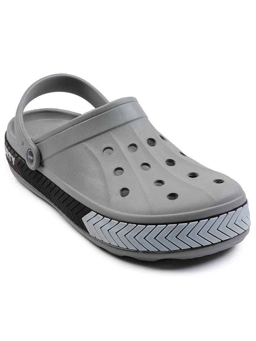 men solid slip on clogs - 22029367 -  Standard Image - 1