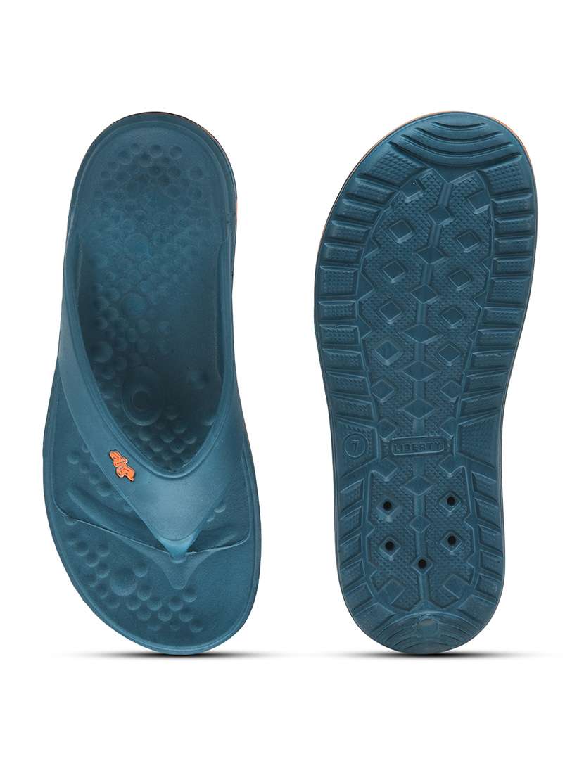 men solid toe separator flip flop - 22029388 -  Standard Image - 4