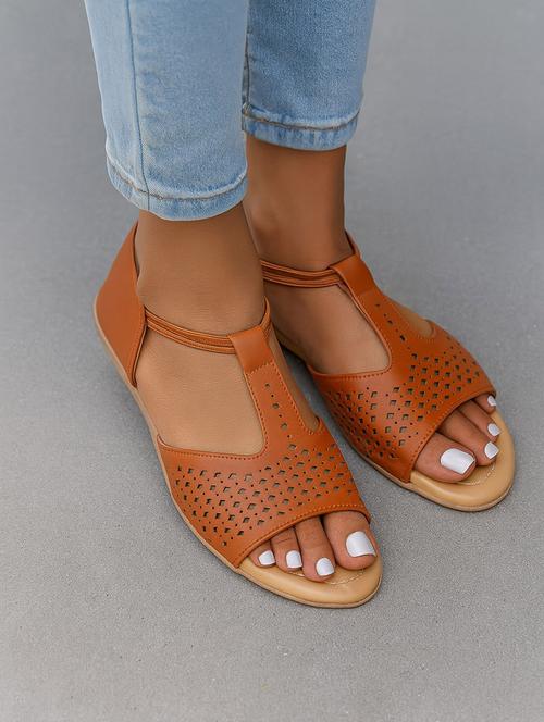 women solid back strap sandal - 22029569 -  Standard Image - 0