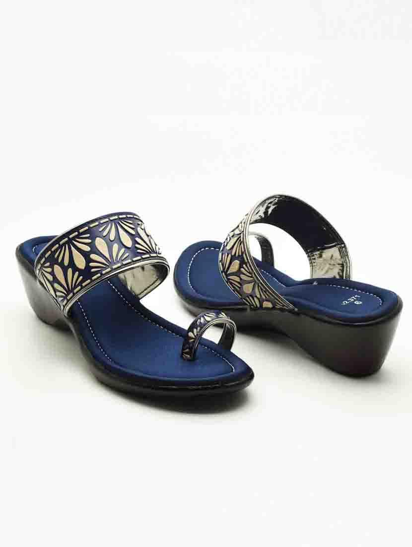 women solid slipeon one tow wedges - 22029616 -  Standard Image - 1