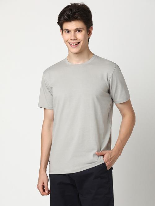 men solid short sleeve regular fit t-shirt - 22029970 - Standard Image - 0