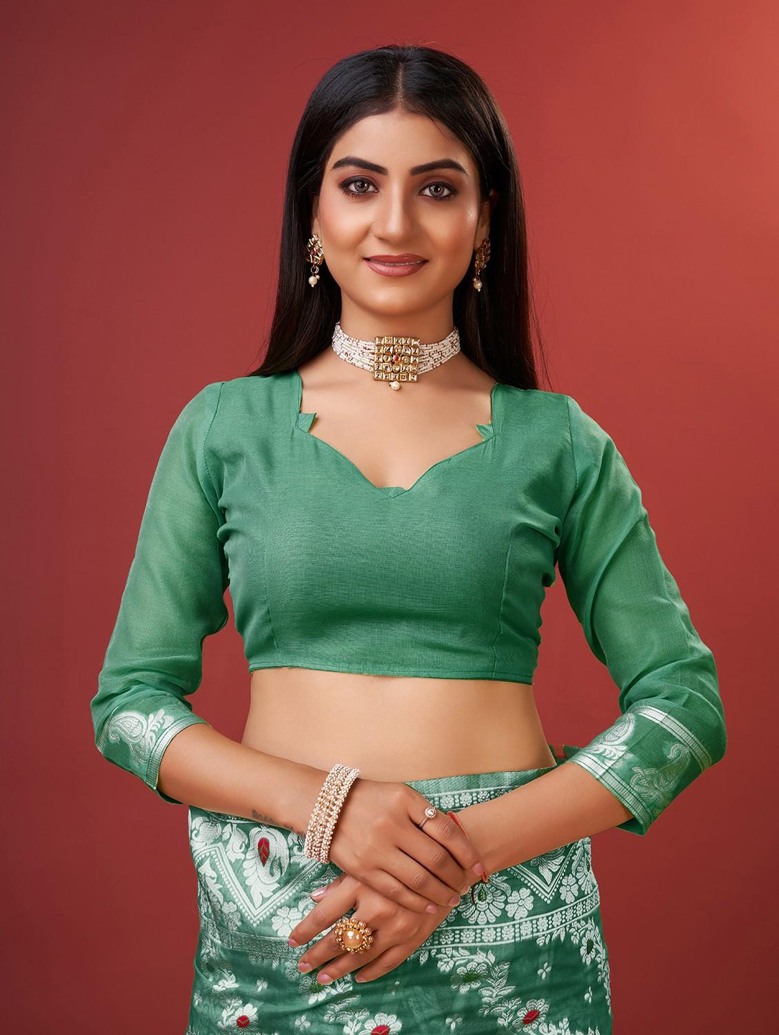 women self design banarasi saree with blouse - 22029984 - Standard Image - 4