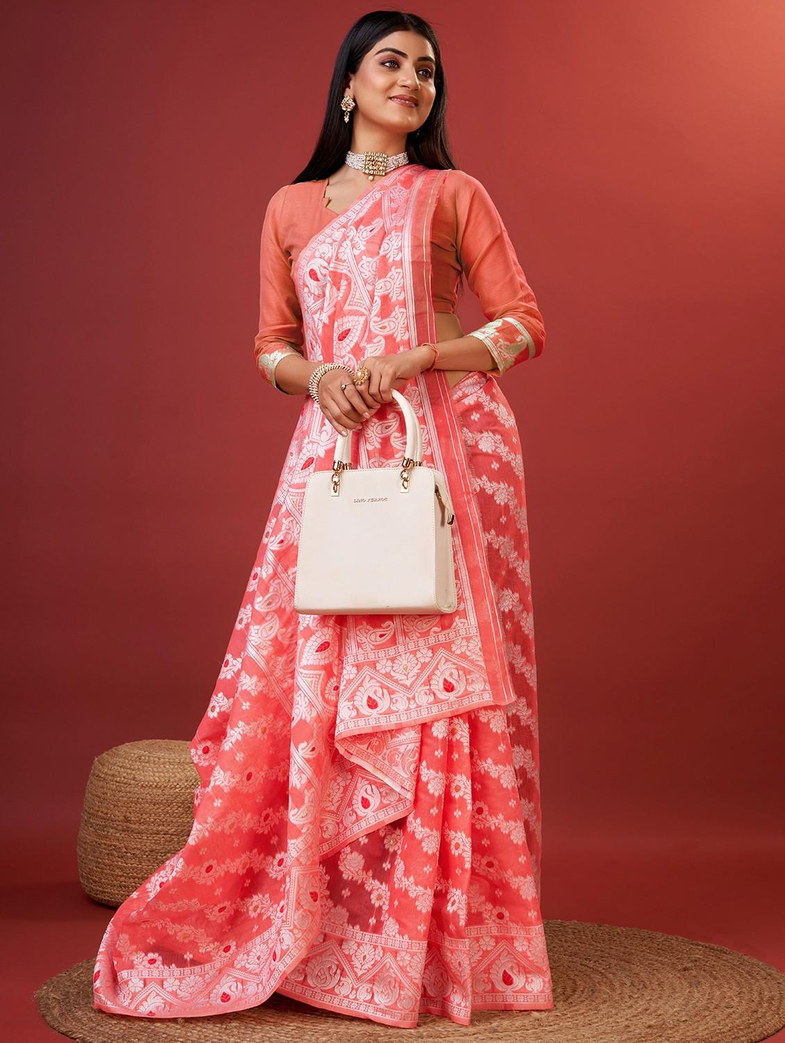 women self design banarasi saree with blouse - 22029986 - Zoom Image - 0