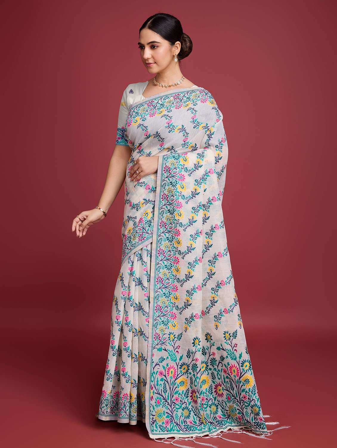 women self design bordered saree with blouse - 22030001 - Standard Image - 1