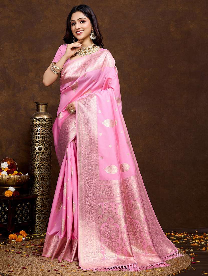 women self design banarasi saree with blouse