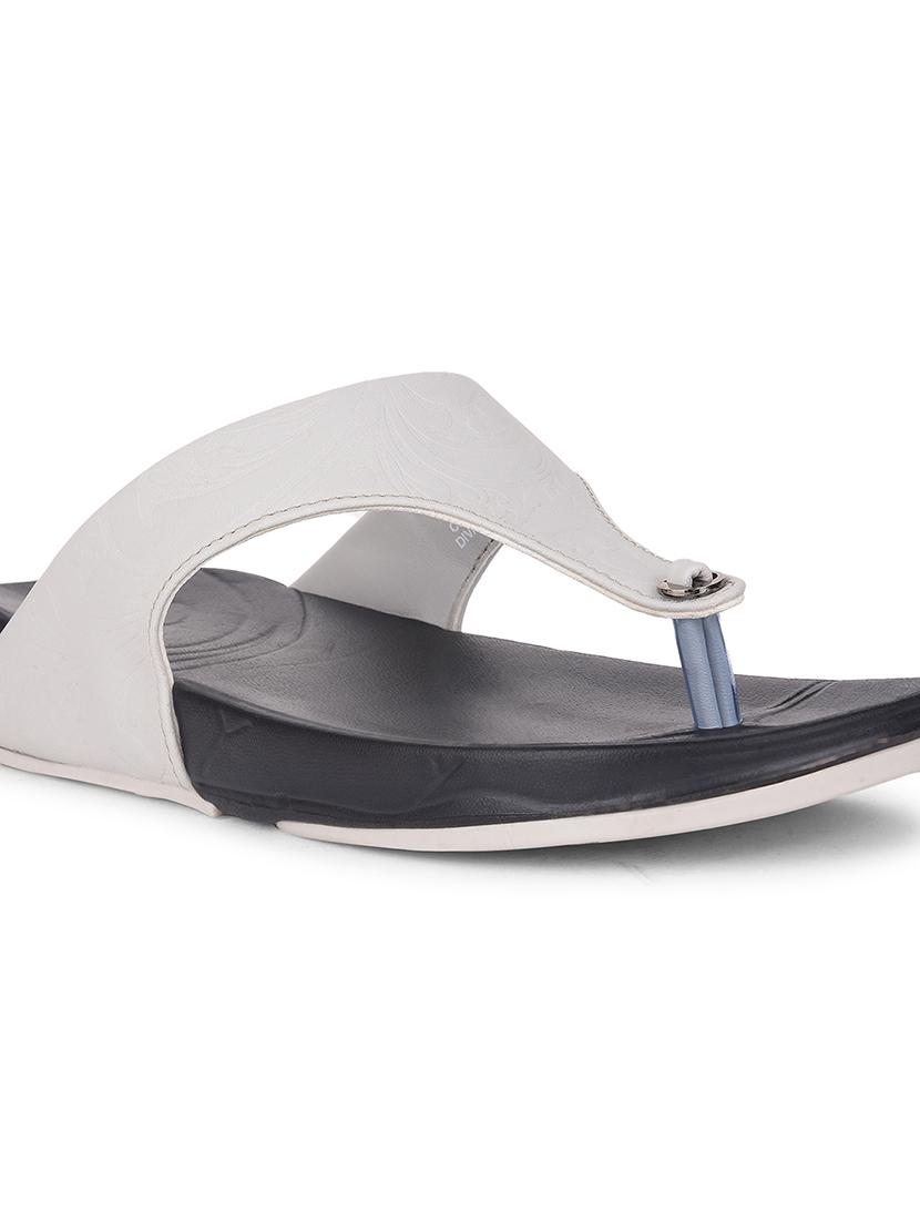women solid slip on flip flop - 22030084 - Standard Image - 4