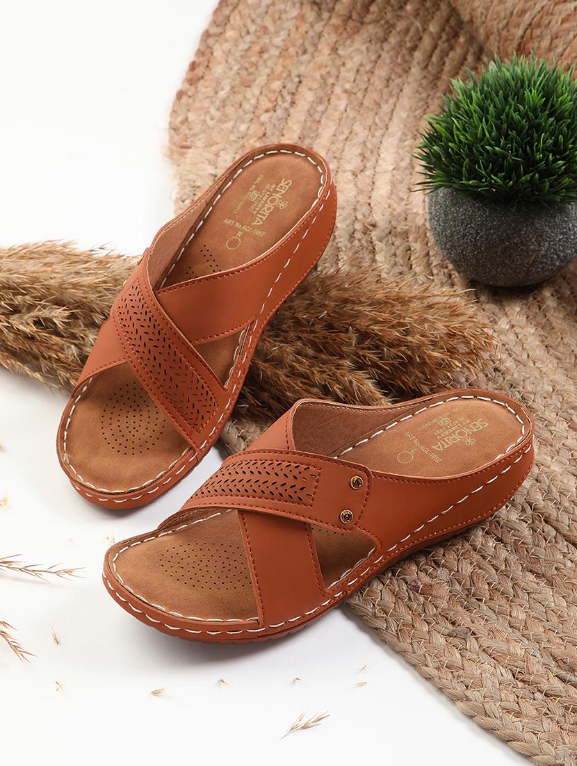 women solid slip on wedge - 22030150 - Zoom Image - 0