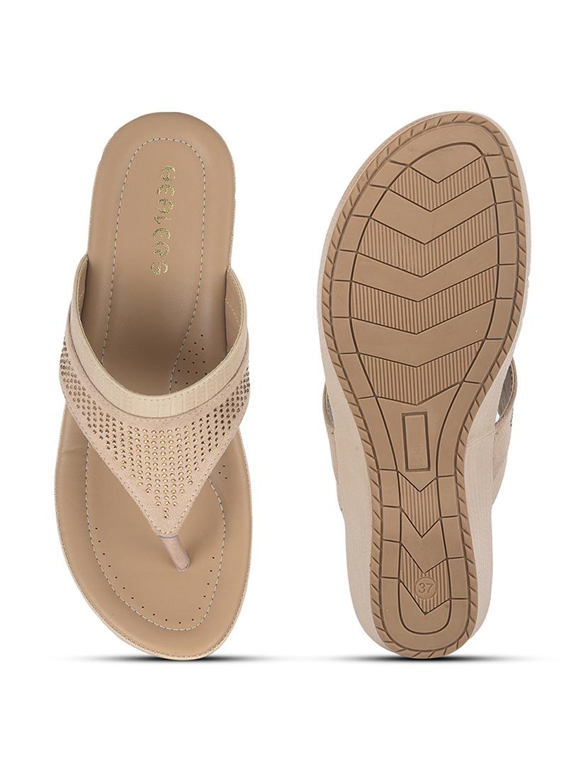 women solid slip on wedges - 22030158 - Standard Image - 4