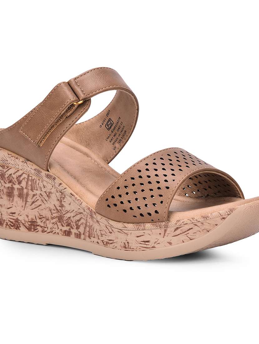 women solid  slip on wedge - 22030161 -  Standard Image - 4