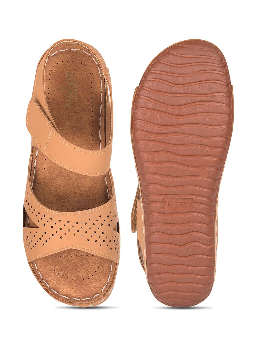 women solid back strap wedge - 22030165 - Standard Image - 4