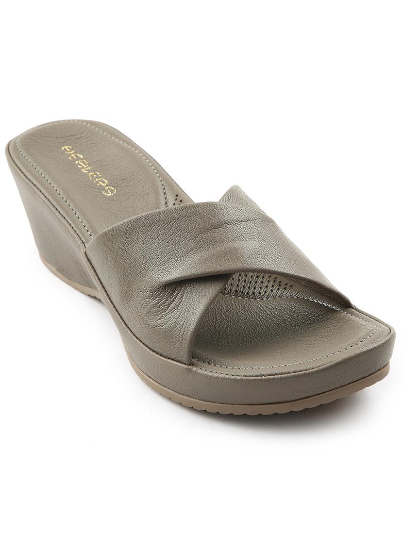 women solid slip on wedges - 22030168 - Standard Image - 1