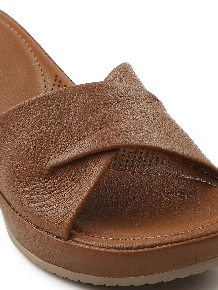 women solid slip on wedges - 22030169 - Standard Image - 4