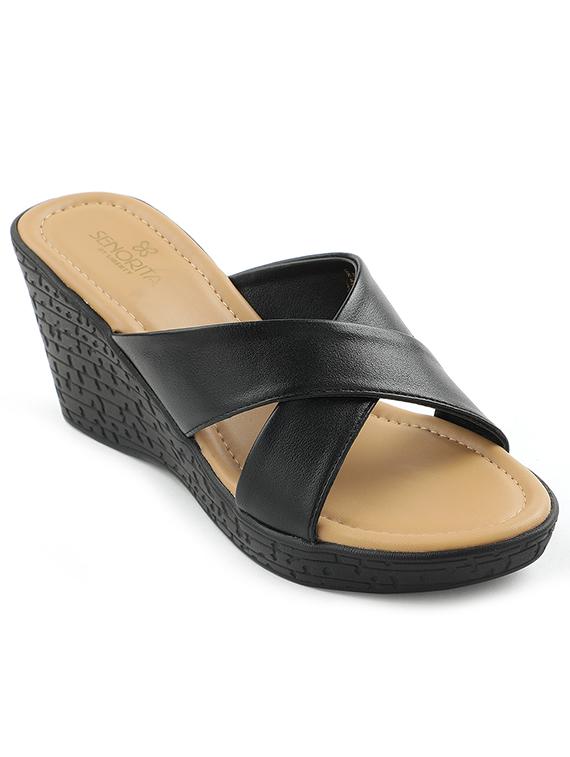 women solid slip on wedge - 22030170 - Zoom Image - 0
