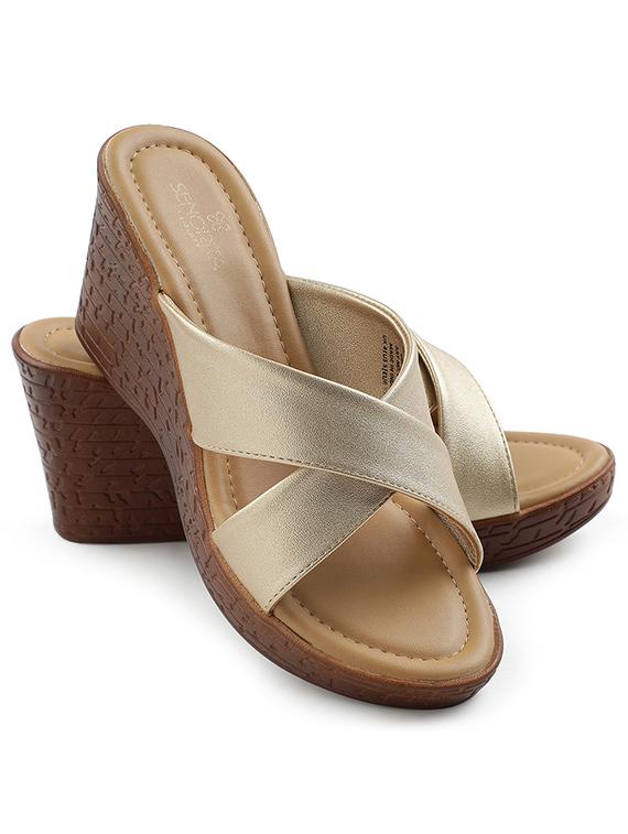 women solid slip on wedge - 22030171 - Standard Image - 1